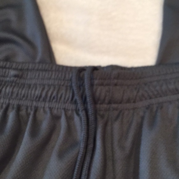 Men’s Russell brand athletic pants - Picture 4 of 6